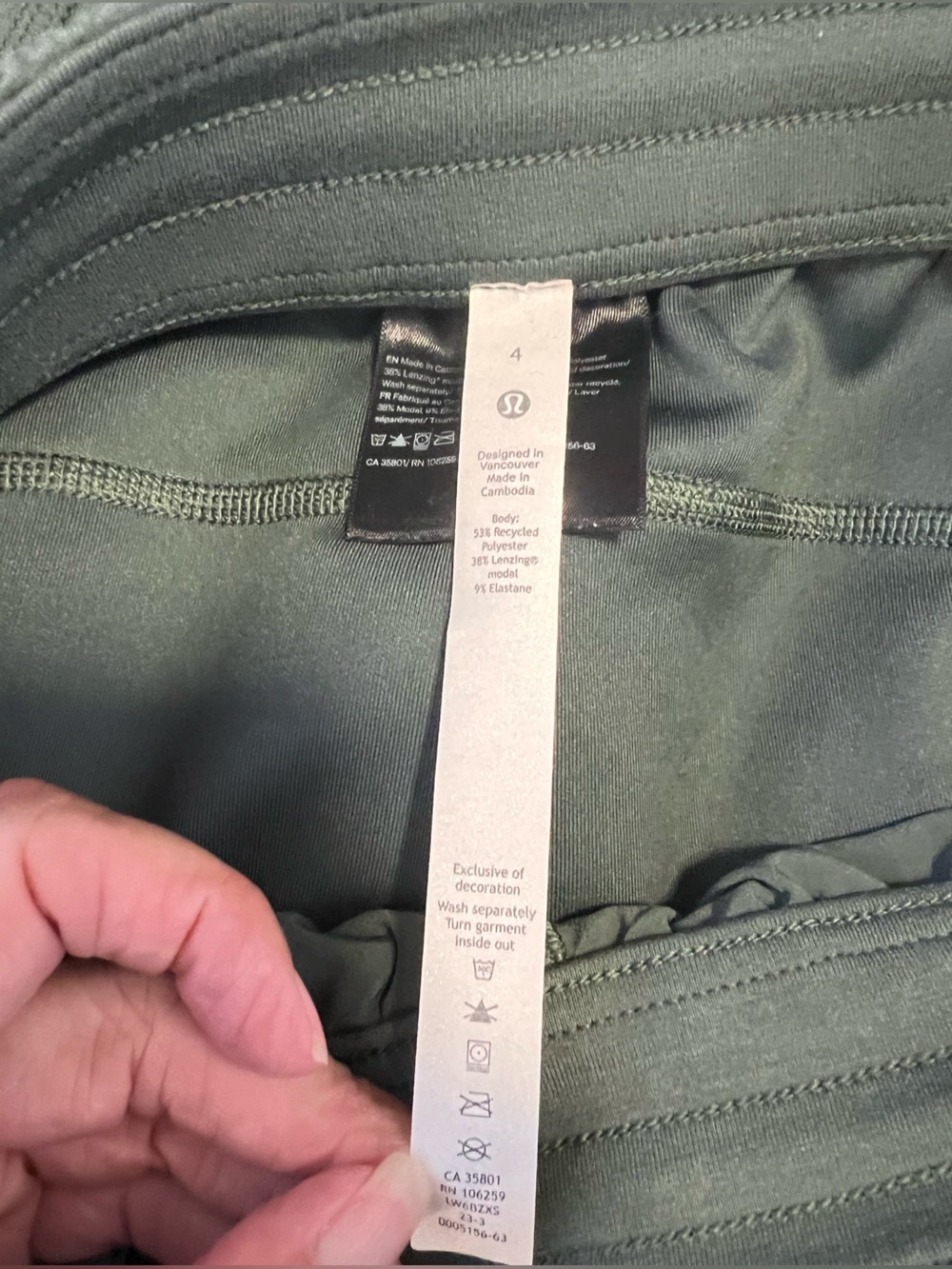 lululemon athletica Softstreme High-Rise Straight Green Cropped Pants Size 4 - Picture 10 of 16